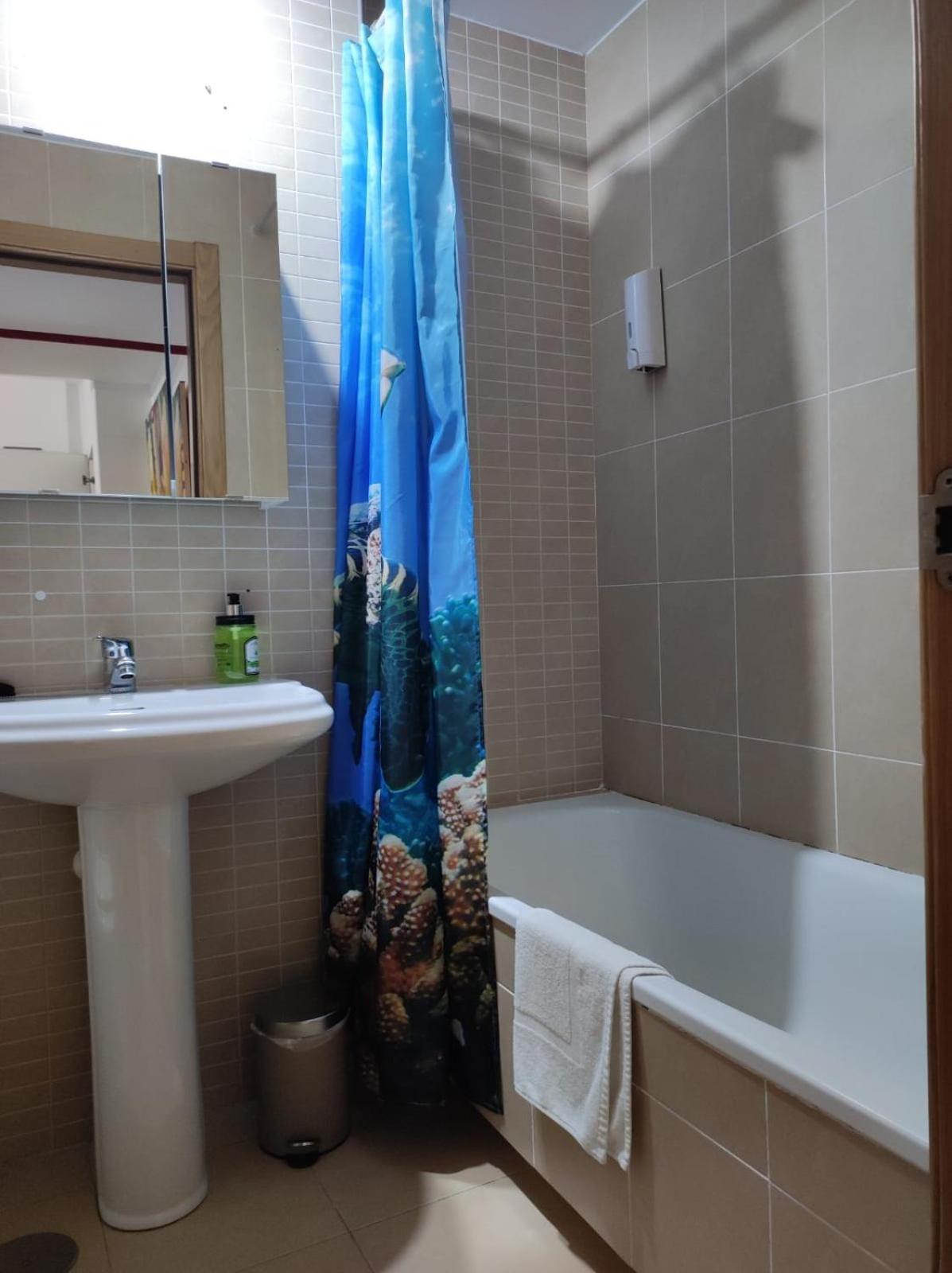 Chalet Bajo Con Jardin, Patio, Cenador Y Barbacoa. Viveda 외부 사진