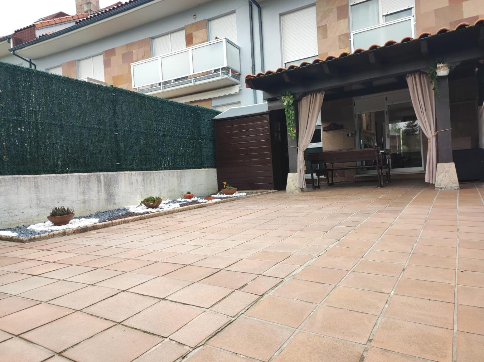 Chalet Bajo Con Jardin, Patio, Cenador Y Barbacoa. Viveda 외부 사진