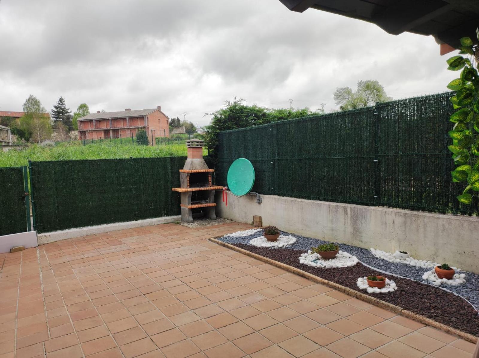 Chalet Bajo Con Jardin, Patio, Cenador Y Barbacoa. Viveda 외부 사진